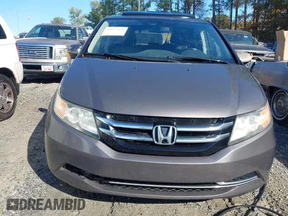 ✅ 2014 Honda Odyssey EX-L • VIN: 5FNRL5H63EB040960 • Lot: 43627120. Listed on IAAI with 361,945 mi. Free auction sales archive from the USA and detailed vehicle history report at DreamBid. Image 12.