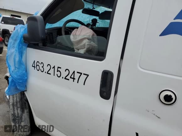 ✅ 2014 Chevrolet Express Cargo • VIN: 1GCWGFCB9E1137591 • Lot: 85784424. Wystawiony na Copart z przebiegiem Nie podano. Bezpłatny archiwum sprzedaży aukcyjnych z USA i szczegółowy raport historii pojazdu na DreamBid. Zdjęcie 7.