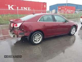 2015 Chevrolet Malibu LT z VIN 1G11C5SL2FF185571, wystawiony jako IAAI lot #43256317 z przebiegiem 65 746 mil mil oraz . Historia ofert i sprzedaży dostępna na DreamBid. Obrazek 4.