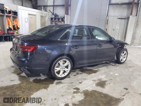 ✅ 2018 Audi A4 • VIN: WAUDNBF47JA222939 • Лот: 43233175. Опубликован ранее на Copart с пробегом 109 312 миль. Бесплатный доступ к архиву аукционных продаж из США и подробный отчёт об истории автомобиля на DreamBid. Изображение 3.