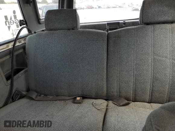 ✅ 1987 Toyota 4Runner Deluxe • VIN: JT4RN62S6H0155884 • Lot: 71807455. Listed on Copart with 214,767 mi. Free auction sales archive from the USA and detailed vehicle history report at DreamBid. Image 10.