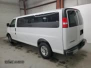 ✅ 2025 Chevrolet Express Passenger LT • VIN: 1GAZGPFP6S1253491 • Lot: 93640925. Wystawiony na Copart z przebiegiem 3 575 mil. Bezpłatny archiwum sprzedaży aukcyjnych z USA i szczegółowy raport historii pojazdu na DreamBid. Zdjęcie 2.