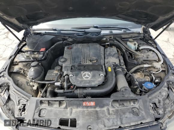 ✅ 2014 Mercedes-Benz C 250 Sport • VIN: WDDGF4HB9EA934191 • Lot: 56050175. Listed on Copart with 186,887 mi. Free auction sales archive from the USA and detailed vehicle history report at DreamBid. Image 11.