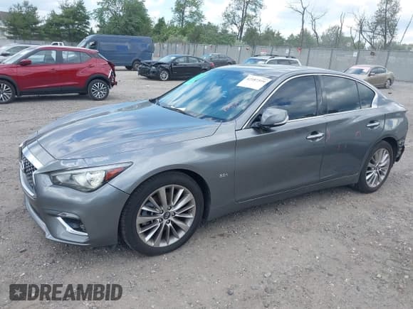 ✅ 2019 Infiniti Q50 Luxe • VIN: JN1EV7AR2KM559657 • Lot: 42187319. Wystawiony na IAAI z przebiegiem 88 583 mil. Bezpłatny archiwum sprzedaży aukcyjnych z USA i szczegółowy raport historii pojazdu na DreamBid. Zdjęcie 2.