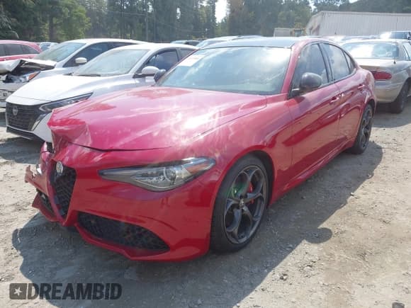 ✅ 2021 Alfa Romeo Giulia Ti • VIN: ZARFAMBN9M7640105 • Lot: 43119984. Wystawiony na IAAI z przebiegiem 53 893 mil. Bezpłatny archiwum sprzedaży aukcyjnych z USA i szczegółowy raport historii pojazdu na DreamBid. Zdjęcie 2.