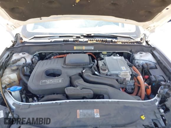 ✅ 2016 Ford Fusion Titanium • VIN: 3FA6P0SU2GR357508 • Lot: 42551834. Listed on IAAI with 177,425 mi. Free auction sales archive from the USA and detailed vehicle history report at DreamBid. Image 10.