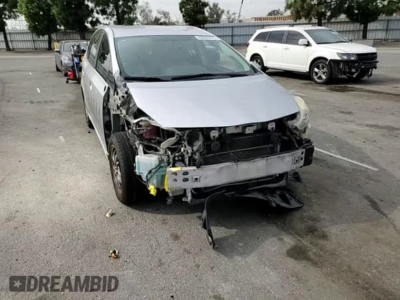 ✅ 2016 Toyota Prius Five • VIN: JTDZN3EU6GJ048760 • Lot: 92686475. Listed on Copart with 218,859 mi. Free auction sales archive from the USA and detailed vehicle history report at DreamBid. Image 13.
