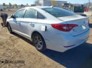 ✅ 2015 Hyundai Sonata SE • VIN: 5NPE24AF5FH233121 • Лот: 43636829. Опубликован ранее на IAAI с пробегом 168 195 миль. Бесплатный доступ к архиву аукционных продаж из США и подробный отчёт об истории автомобиля на DreamBid. Изображение 3.