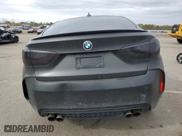 ✅ 2018 BMW X6 M • VIN: 5YMKW8C53J0Y74820 • Lot: 46629635. Wystawiony na Copart z przebiegiem Nie podano. Bezpłatny archiwum sprzedaży aukcyjnych z USA i szczegółowy raport historii pojazdu na DreamBid. Zdjęcie 6.