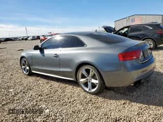 ✅ 2015 Audi S5 Premium Plus • VIN: WAUCGAFR6FA019284 • Лот: 92796745. Опубликован ранее на Copart с пробегом 190 588 миль. Бесплатный доступ к архиву аукционных продаж из США и подробный отчёт об истории автомобиля на DreamBid. Изображение 2.