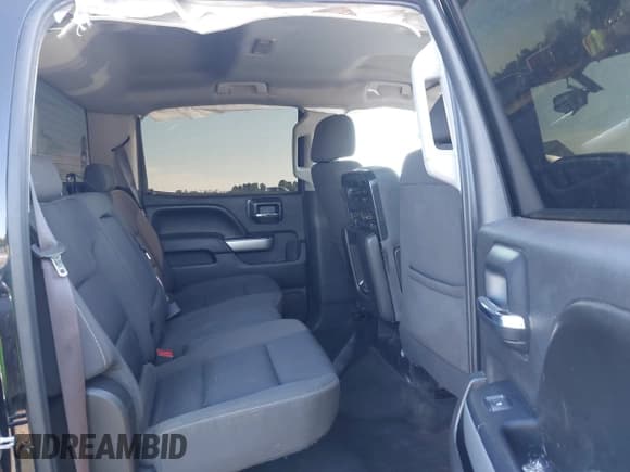 ✅ 2017 Chevrolet Silverado 1500 LT • VIN: 3GCUKREC6HG383016 • Lot: 43180014. Listed on IAAI with 121,340 mi. Free auction sales archive from the USA and detailed vehicle history report at DreamBid. Image 8.