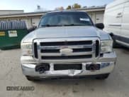 ✅ 2005 Ford Excursion Special Serv • VIN: 1FMNU41S05EB52674 • Lot: 77586804. Wystawiony na Copart z przebiegiem 216 814 mil. Bezpłatny archiwum sprzedaży aukcyjnych z USA i szczegółowy raport historii pojazdu na DreamBid. Zdjęcie 5.