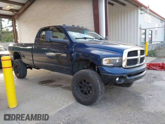 2004 Dodge 3500 ST с VIN 3D7LU38C94G105290, выставлен на аукционе IAAI как лот 43208334 с пробегом 303 472 миль миль и . История ставок и продаж доступна на DreamBid. Изображение 1.