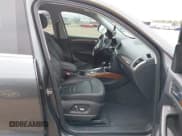 ✅ 2017 Audi Q5 Premium • VIN: WA1C2AFP7HA093178 • Lot: 43774410. Listed on IAAI with 102,944 mi. Free auction sales archive from the USA and detailed vehicle history report at DreamBid. Image 5.