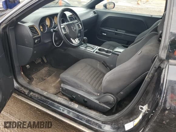 ✅ 2011 Dodge Challenger • VIN: 2B3CJ4DG5BH542168 • Lot: 86524314. Wystawiony na Copart z przebiegiem 240 531 mil. Bezpłatny archiwum sprzedaży aukcyjnych z USA i szczegółowy raport historii pojazdu na DreamBid. Zdjęcie 7.