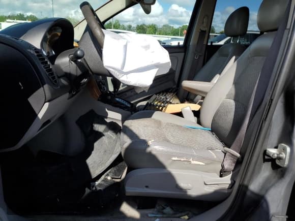 ✅ 2007 Saturn VUE V6 • VIN: 5GZCZ53477S839672 • Lot: 58745025. Wystawiony na Copart z przebiegiem Nie podano. Bezpłatny archiwum sprzedaży aukcyjnych z USA i szczegółowy raport historii pojazdu na DreamBid. Zdjęcie 7.