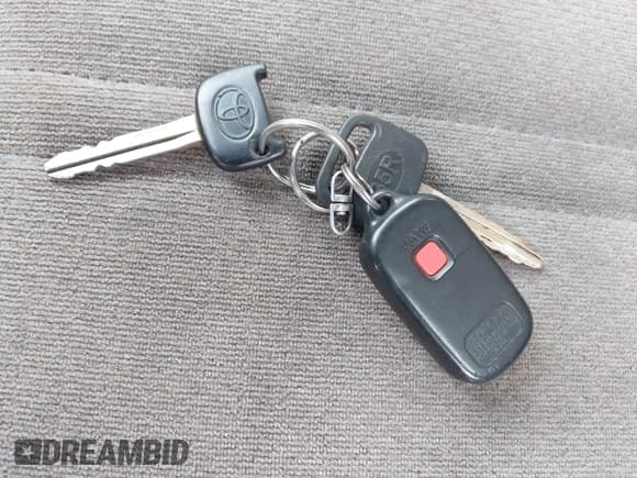 ✅ 2000 Toyota Camry LE • VIN: 4T1BG22K5YU672652 • Lot: 43892697. Wystawiony na IAAI z przebiegiem 257 447 mil. Bezpłatny archiwum sprzedaży aukcyjnych z USA i szczegółowy raport historii pojazdu na DreamBid. Zdjęcie 11.