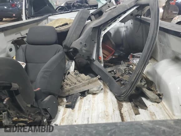 ✅ 2019 Chevrolet Silverado 1500 Work Truck • VIN: 3GCNWAEH0KG262897 • Lot: 65757564. Wystawiony na Copart z przebiegiem Nie podano. Bezpłatny archiwum sprzedaży aukcyjnych z USA i szczegółowy raport historii pojazdu na DreamBid. Zdjęcie 11.