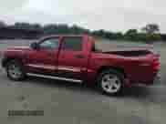 2010 Dodge Dakota Laramie z VIN 1D7CW5GP3AS156914, wystawiony jako IAAI lot #42569804 z przebiegiem 198 463 mil mil oraz . Historia ofert i sprzedaży dostępna na DreamBid. Obrazek 13.