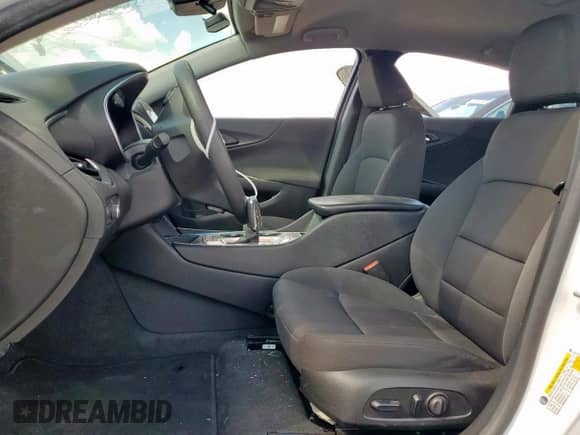 2020 Chevrolet Malibu LS z VIN 1G1ZC5ST8LF131934, wystawiony jako Copart lot #84738325 z przebiegiem 18 973 mil mil oraz Szkoda całkowita • Salvage title. Historia ofert i sprzedaży dostępna na DreamBid. Obrazek 7.