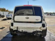 ✅ 2017 Kia Soul • VIN: KNDJN2A27H7426840 • Lot: 92512685. Wystawiony na Copart z przebiegiem 120 011 mil. Bezpłatny archiwum sprzedaży aukcyjnych z USA i szczegółowy raport historii pojazdu na DreamBid. Zdjęcie 6.