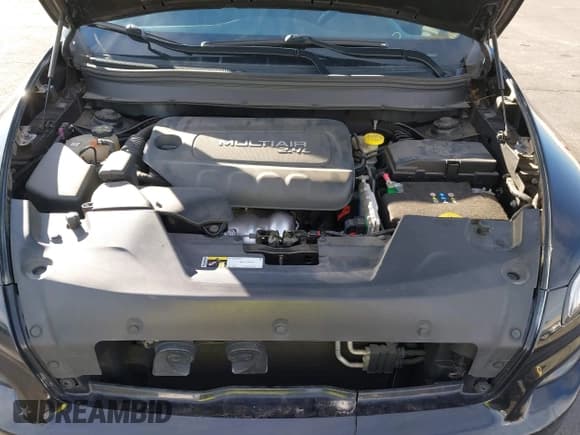 ✅ 2014 Jeep Cherokee Latitude • VIN: 1C4PJMCB2EW197404 • Lot: 43795406. Wystawiony na IAAI z przebiegiem 116 471 mil. Bezpłatny archiwum sprzedaży aukcyjnych z USA i szczegółowy raport historii pojazdu na DreamBid. Zdjęcie 10.