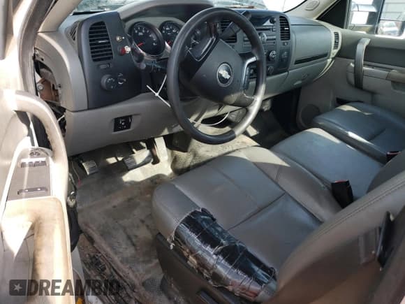 ✅ 2014 Chevrolet Silverado 1500 • VIN: 1GB3CZC8XEF133366 • Lot: 51223124. Wystawiony na Copart z przebiegiem Nie podano. Bezpłatny archiwum sprzedaży aukcyjnych z USA i szczegółowy raport historii pojazdu na DreamBid. Zdjęcie 8.