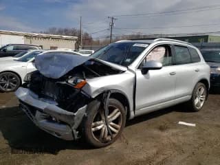 ✅ 2013 Volkswagen Touareg Exec • VIN: WVGEF9BP6DD011274 • Lot: 50680105. Listed on Copart with 96,336 mi. Free auction sales archive from the USA and detailed vehicle history report at DreamBid. Image 1.