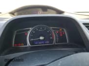 ✅ 2008 Honda Civic DX-G • VIN: 2HGFA16448H121355 • Lot: 80648615. Wystawiony na Copart z przebiegiem 431 169 mil. Bezpłatny archiwum sprzedaży aukcyjnych z USA i szczegółowy raport historii pojazdu na DreamBid. Zdjęcie 9.