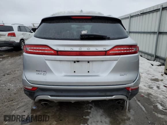 ✅ 2017 Lincoln MKC Premiere • VIN: 5LMCJ1C9XHUL50226 • Lot: 39492004. Listed on Copart with Not provided. Free auction sales archive from the USA and detailed vehicle history report at DreamBid. Image 6.