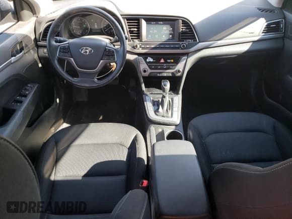 ✅ 2017 Hyundai Elantra SE • VIN: KMHD84LF8HU218429 • Lot: 90018295. Listed on Copart with 67,942 mi. Free auction sales archive from the USA and detailed vehicle history report at DreamBid. Image 8.