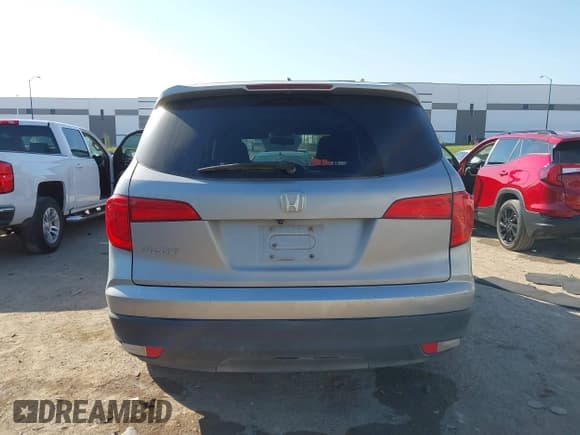 ✅ 2018 Honda Pilot EX-L • VIN: 5FNYF5H56JB015166 • Lot: 43478271. Wystawiony na IAAI z przebiegiem 163 058 mil. Bezpłatny archiwum sprzedaży aukcyjnych z USA i szczegółowy raport historii pojazdu na DreamBid. Zdjęcie 16.