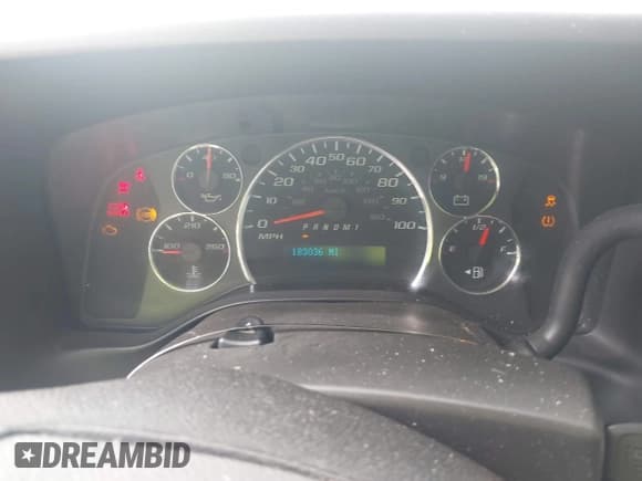 ✅ 2020 Chevrolet Express Cargo • VIN: 1GCWGAFP7L1128105 • Lot: 42186923. Wystawiony na IAAI z przebiegiem 183 036 mil. Bezpłatny archiwum sprzedaży aukcyjnych z USA i szczegółowy raport historii pojazdu na DreamBid. Zdjęcie 7.