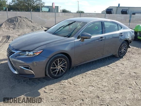 ✅ 2016 Lexus ES 330 • VIN: 58ABK1GG7GU032656 • Lot: 43604171. Listed on IAAI with 83,436 mi. Free auction sales archive from the USA and detailed vehicle history report at DreamBid. Image 2.