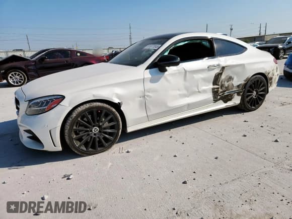 ✅ 2020 Mercedes-Benz C 300 • VIN: W1KWJ8DBXLF989854 • Lot: 81077045. Listed on Copart with 74,838 mi. Free auction sales archive from the USA and detailed vehicle history report at DreamBid. Image 1.