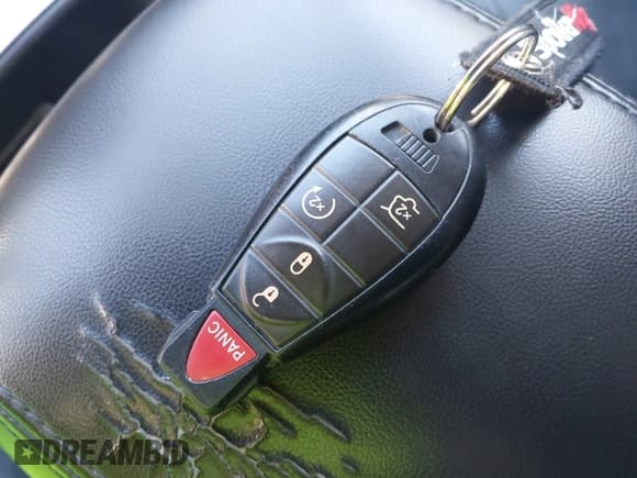 ✅ 2011 Jeep Grand Cherokee Laredo • VIN: 1J4RR4GG0BC528513 • Lot: 41903940. Listed on IAAI with 178,861 mi. Free auction sales archive from the USA and detailed vehicle history report at DreamBid. Image 11.