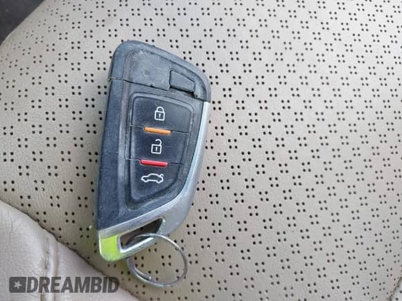 2013 Hyundai Santa Fe Sport z VIN 5XYZW3LA7DG007989, wystawiony jako IAAI lot #42219965 z przebiegiem 131 411 mil mil oraz . Historia ofert i sprzedaży dostępna na DreamBid. Obrazek 11.