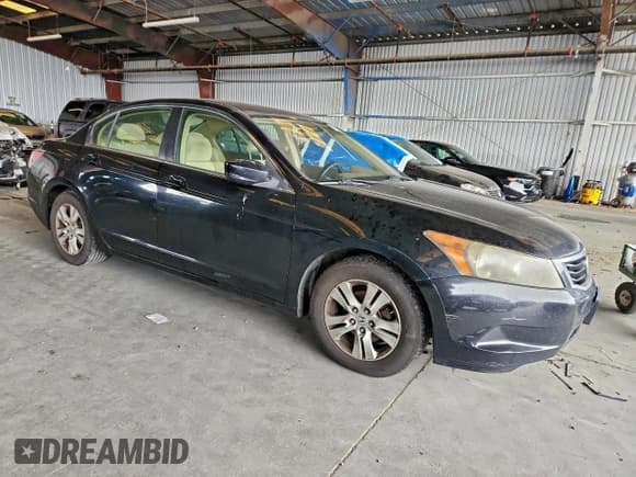✅ 2009 Honda Accord LX-P • VIN: JHMCP26489C007352 • Lot: 95679075. Listed on Copart with 430,276 mi. Free auction sales archive from the USA and detailed vehicle history report at DreamBid. Image 4.