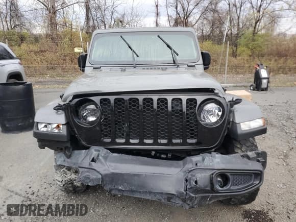 ✅ 2021 Jeep Gladiator Sport S • VIN: 1C6HJTAG7ML605741 • Лот: 92857205. Опубликован ранее на Copart с пробегом 39 002 миль. Бесплатный доступ к архиву аукционных продаж из США и подробный отчёт об истории автомобиля на DreamBid. Изображение 5.