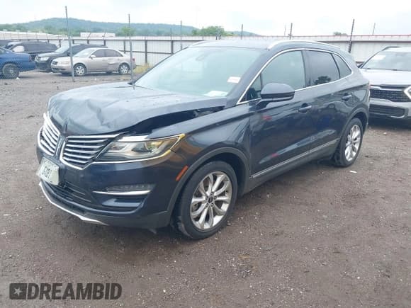 ✅ 2015 Lincoln MKC • VIN: 5LMCJ1A93FUJ09124 • Lot: 42893884. Wystawiony na IAAI z przebiegiem 104 011 mil. Bezpłatny archiwum sprzedaży aukcyjnych z USA i szczegółowy raport historii pojazdu na DreamBid. Zdjęcie 2.
