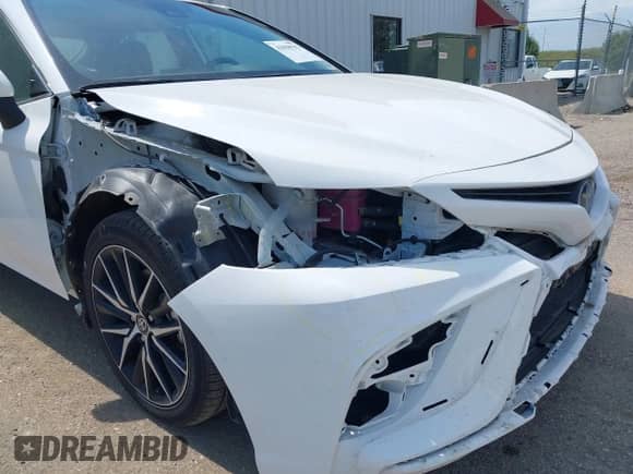 2023 Toyota Camry Hybrid SE с VIN 4T1G31AK9PU620081, выставлен на аукционе IAAI как лот 42998501 с пробегом 36 497 миль миль и . История ставок и продаж доступна на DreamBid. Изображение 6.
