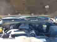 1999 Chevrolet Silverado 1500 LT z VIN 1GCEK14T7XE208562, wystawiony jako IAAI lot #43530535 z przebiegiem 265 321 mil mil oraz . Historia ofert i sprzedaży dostępna na DreamBid. Obrazek 10.