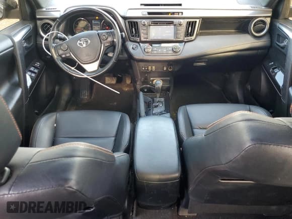 ✅ 2017 Toyota RAV4 SE • VIN: JTMJFREV6HJ171305 • Lot: 90881545. Listed on Copart with 155,722 mi. Free auction sales archive from the USA and detailed vehicle history report at DreamBid. Image 8.
