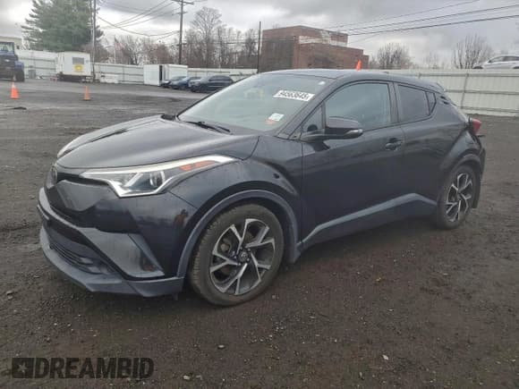 ✅ 2018 Toyota C-HR XLE • VIN: NMTKHMBX1JR016109 • Lot: 94563645. Wystawiony na Copart z przebiegiem 167 896 mil. Bezpłatny archiwum sprzedaży aukcyjnych z USA i szczegółowy raport historii pojazdu na DreamBid. Zdjęcie 1.