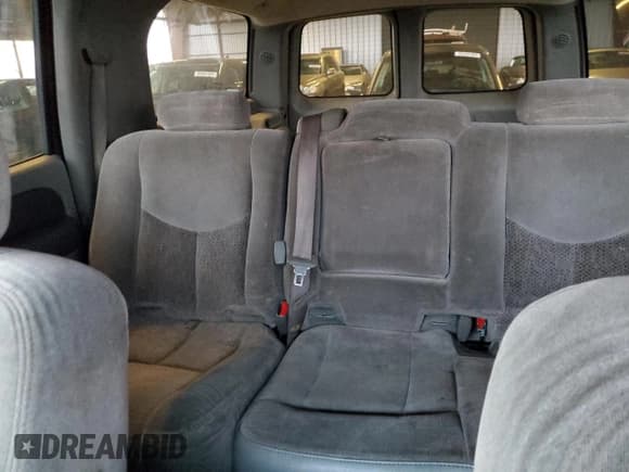 ✅ 2003 Chevrolet Suburban Z71 • VIN: 3GNFK16T43G241210 • Лот: 86017624. Опубликован ранее на Copart с пробегом 217 506 миль. Бесплатный доступ к архиву аукционных продаж из США и подробный отчёт об истории автомобиля на DreamBid. Изображение 10.