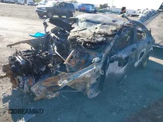 ✅ 2015 Mercedes-Benz C 300 • VIN: 55SWF4JB6FU057568 • Lot: 43442762. Wystawiony na IAAI z przebiegiem Nie podano. Bezpłatny archiwum sprzedaży aukcyjnych z USA i szczegółowy raport historii pojazdu na DreamBid. Zdjęcie 2.