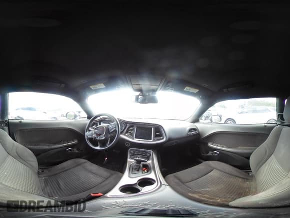 ✅ 2017 Dodge Challenger R/T Plus • VIN: 2C3CDZBT8HH555531 • Лот: 42175954. Опубликован ранее на IAAI с пробегом 152 089 миль. Бесплатный доступ к архиву аукционных продаж из США и подробный отчёт об истории автомобиля на DreamBid. Изображение 18.