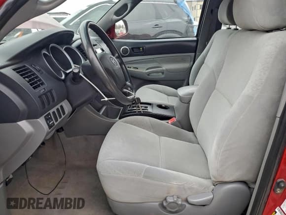 ✅ 2008 Toyota Tacoma PreRunner • VIN: 3TMJU62NX8M068402 • Lot: 95422985. Wystawiony na Copart z przebiegiem 89 912 mil. Bezpłatny archiwum sprzedaży aukcyjnych z USA i szczegółowy raport historii pojazdu na DreamBid. Zdjęcie 7.