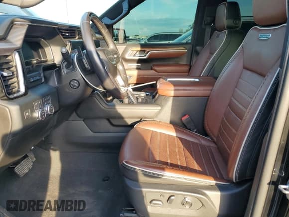 ✅ 2022 GMC Sierra 1500 Denali Ultimate • VIN: 1GTUUHEL4NZ518039 • Лот: 91242545. Опубликован ранее на Copart с пробегом Не указан. Бесплатный доступ к архиву аукционных продаж из США и подробный отчёт об истории автомобиля на DreamBid. Изображение 7.