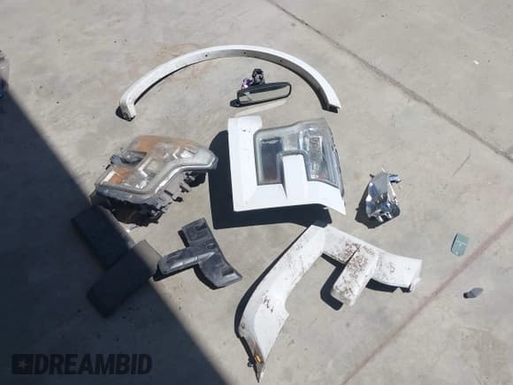 ✅ 2017 Ford F-150 XL • VIN: 1FTEW1EGXHFA37307 • Лот: 42709550. Опубликован ранее на IAAI с пробегом 89 499 миль. Бесплатный доступ к архиву аукционных продаж из США и подробный отчёт об истории автомобиля на DreamBid. Изображение 12.